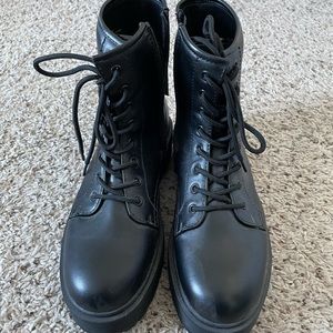Women’s Black Combat Boots Sz 9